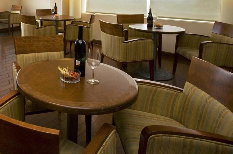 Fiesta Inn Коацакоалкос Екстериор снимка