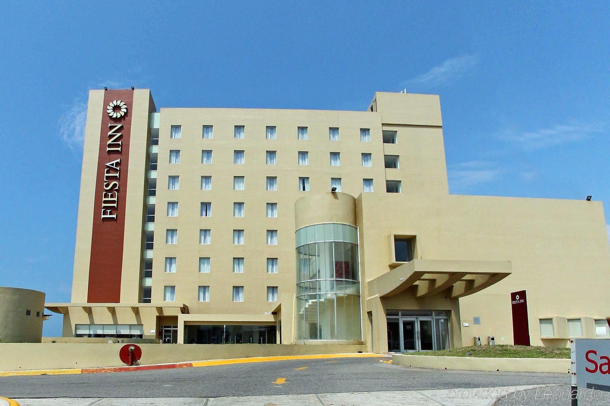 Fiesta Inn Коацакоалкос Екстериор снимка