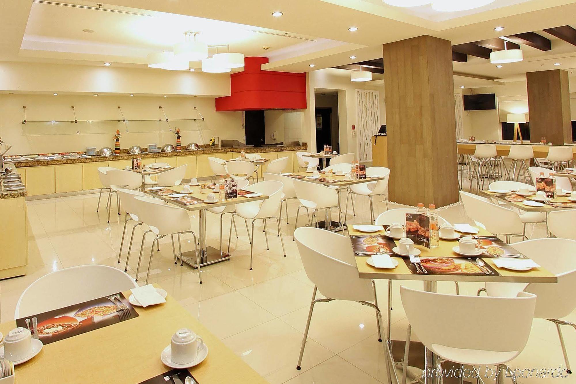 Fiesta Inn Коацакоалкос Екстериор снимка